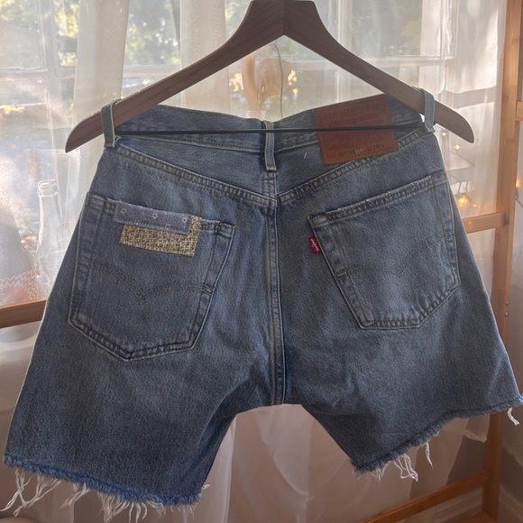 Levi’s Patched 501 Shorts - Picture 2 of 5